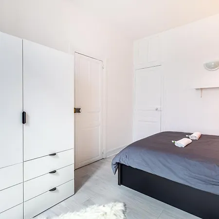 Appartamento Guestready - Charming Retreat Near Champs De Mars Parigi